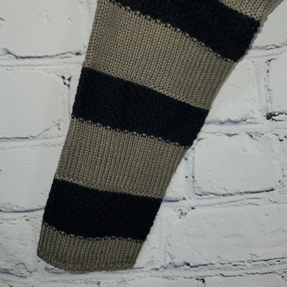 Striped Maurices V-neck Sweater Size 0 - Picture 3 of 9